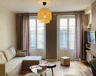 'Cozy spirit' on central plateau - Clermont-Ferrand - Stue