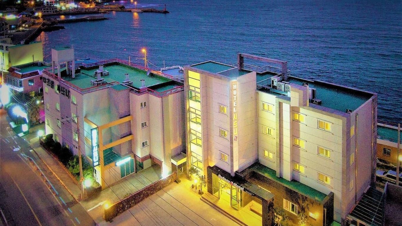 Fantastic Ocean View Sydney Hotel