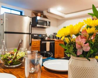 Paoli Den - Renovated Flat! - Verona - Dining room