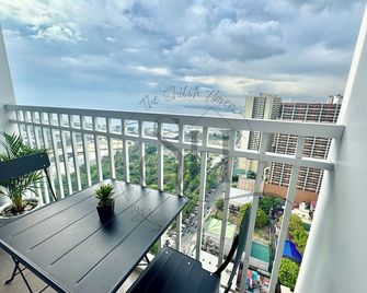 High Floor Manila Bay View, Near Moa & Airport - Pasay - Balcón