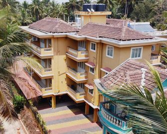 Four Seasons Guesthouse - Utorda