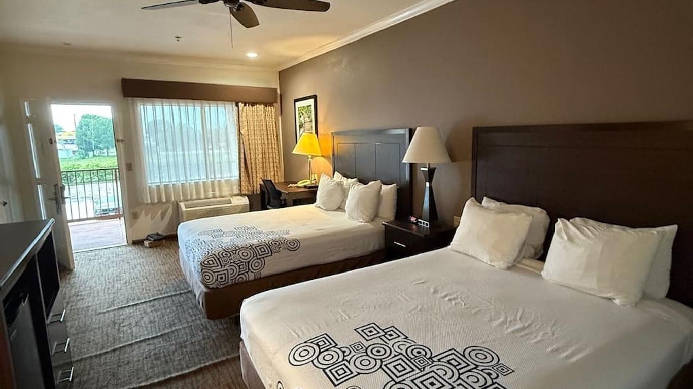 Days Inn by Wyndham Navasota