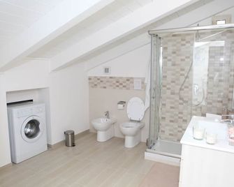 Rosy House - Hospitality - Pimonte - Koupelna