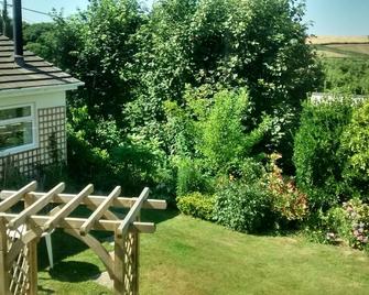 Clouds Bed and Breakfast - Bideford - Patio