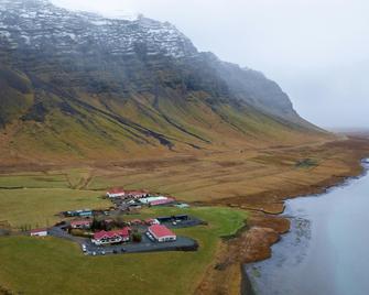 Gerdi Guesthouse - Kalfafellsstadur - Building