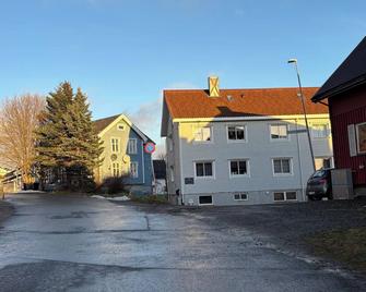 Sovesofa i stue, soveplasser til to - Harstad - Rakennus