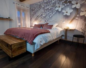 La Chambre Enchantée - Cheniménil - Habitación
