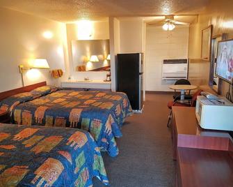 Shamrock Motel - Valleyview - Bedroom