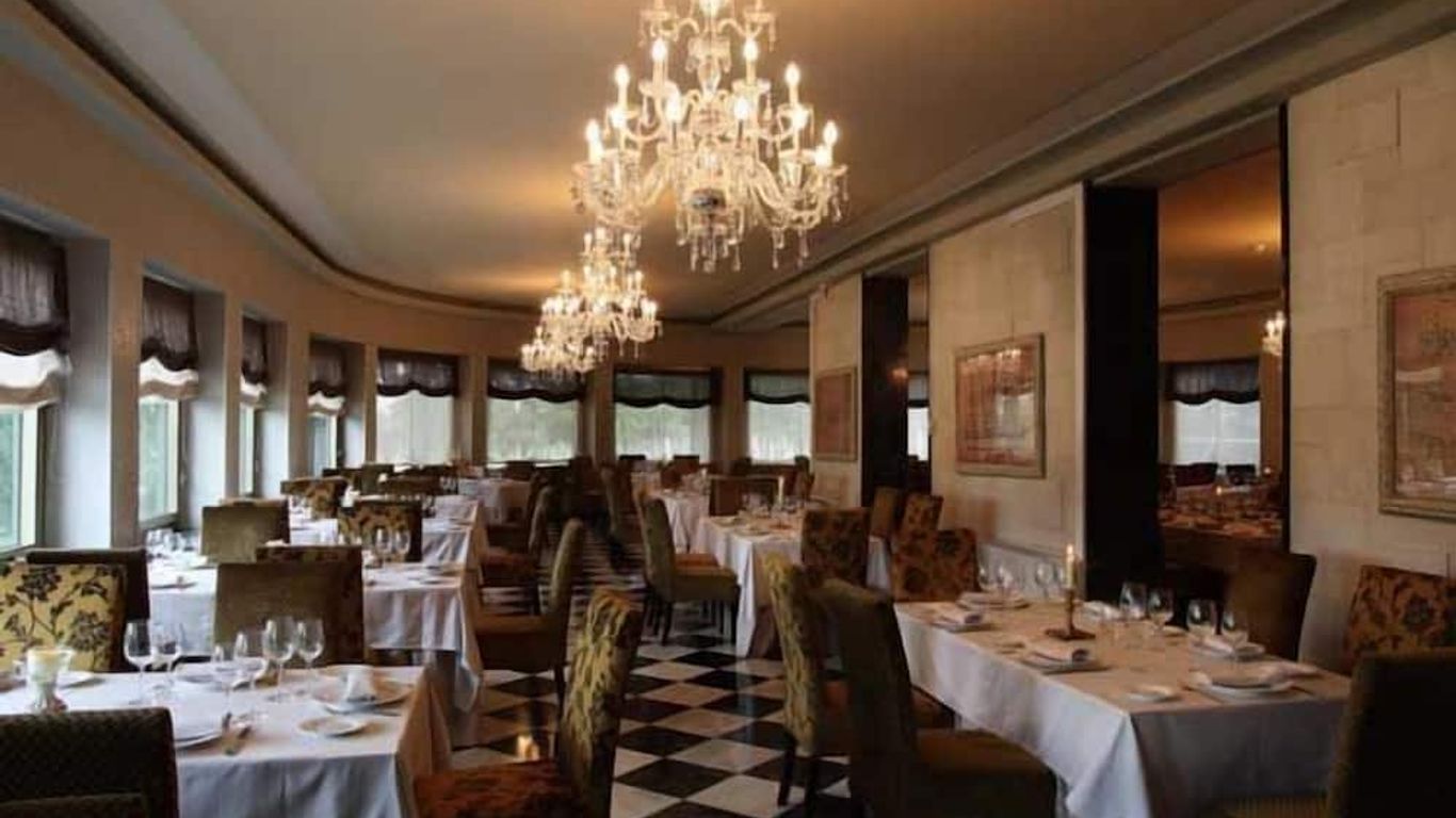 Hotel Restaurante El Valles 4 Estrellas