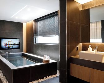 Hotel Foret The Spa - פוסן