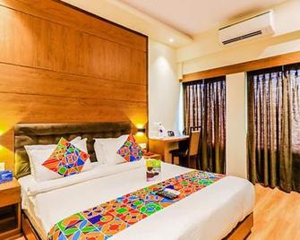 Fabexpress Ascot International - Powai - Bedroom