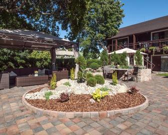 Hotel Pušų Paunksnėje - Palanga - Patio