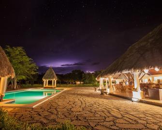 Hotel Punta Teonoste - Rivas - Piscina