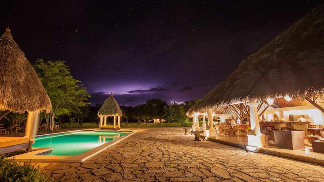 Hotel Punta Teonoste