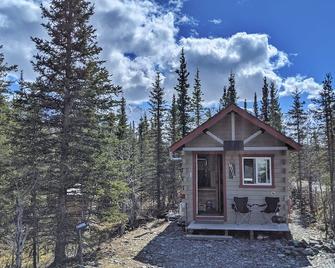 Rustic Moose Cabin Getaway - Cantwell - Building