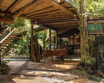 Grajagan Surf Resort - Ilha do Mel