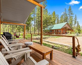 Stanley Stays - The Ponderosa Pine Cabin - Stanley - Patio