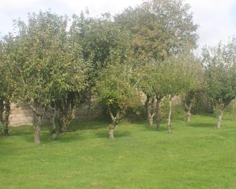 Romantic Cottage - Vire Normandie - Outdoors view