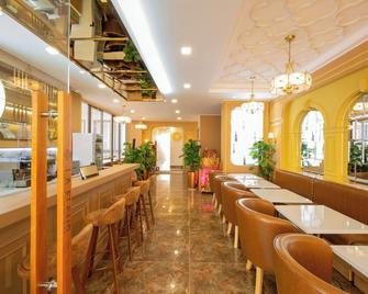 La Fleur Premium Central Apartment Hotel - Dalat - Restaurante