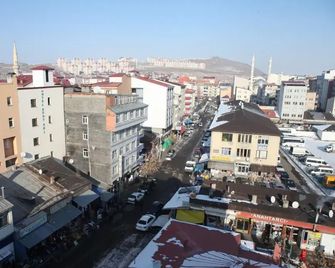 Kars Center Hotel - Kars - Venkovní prostory