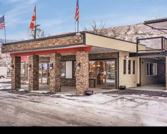 Riverside Motel - Cache Creek - Gebäude