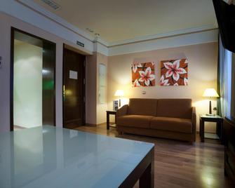 أجنحة غران فيا 44 - غرناطة - غرفة معيشة