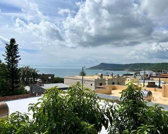 The South-Sunset - Kenting - Balcony