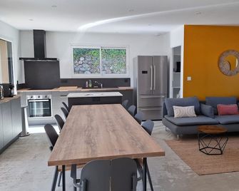 Maison des libellules de dugradus - Aubenas