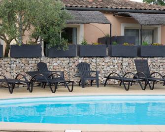 Comfort room with kitchen lounge in the heart of Vaucluse. - Loriol-du-Comtat