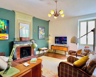 Vintage Guesthouse - Saint-Fort-sur-Gironde - Huiskamer