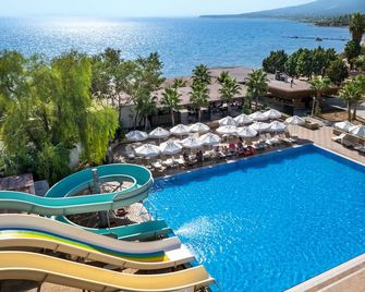 Maya World Didyma Hotel - 迪迪姆 - 游泳池