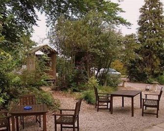 Fieldways - Trowbridge - Terasa