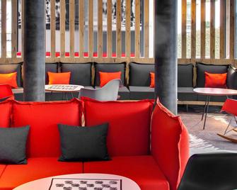 Ibis Budget Clermont Ferrand Nord Riom - Riom - Lounge
