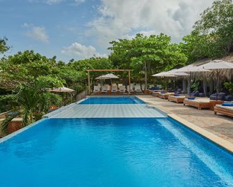 Blue Apple Beach - Tierra Bomba - Pool