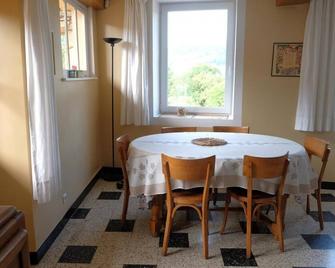 La Motte Taillée - Leynes - Leynes - Comedor