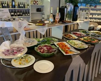 Grand Hotel Balestrieri - Torre Melissa - Buffet