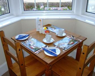 Links Side Guest House - Bude - Dining room