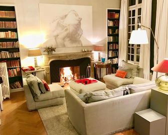 location appartement 93 M2 plein centre historique - Rouen - Wohnzimmer