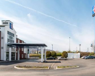Motel 6 Newport - Newport - Gebäude