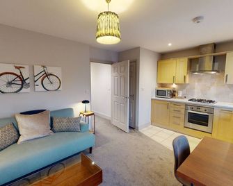 The Woodstock Suite Vanbrugh 7 | Oxford Holiday Lets | 1 Bed & Sleeps 2 - Oxford - Kitchen