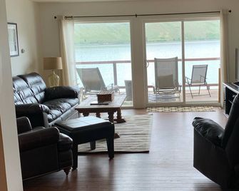 Lakefront Lake House on Wallowa Lake W/PrivateBoat Dock - Joseph - Sala de estar