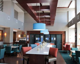 Hampton Inn & Suites Jacksonville-Beach Boulevard/Mayo Clinic Area - Jacksonville - Restaurante