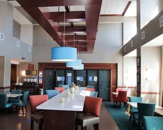 Hampton Inn & Suites Jacksonville-Beach Boulevard/Mayo Clinic Area - Jacksonville - Restoran