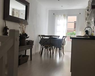Casita Blanca - Graus - Comedor