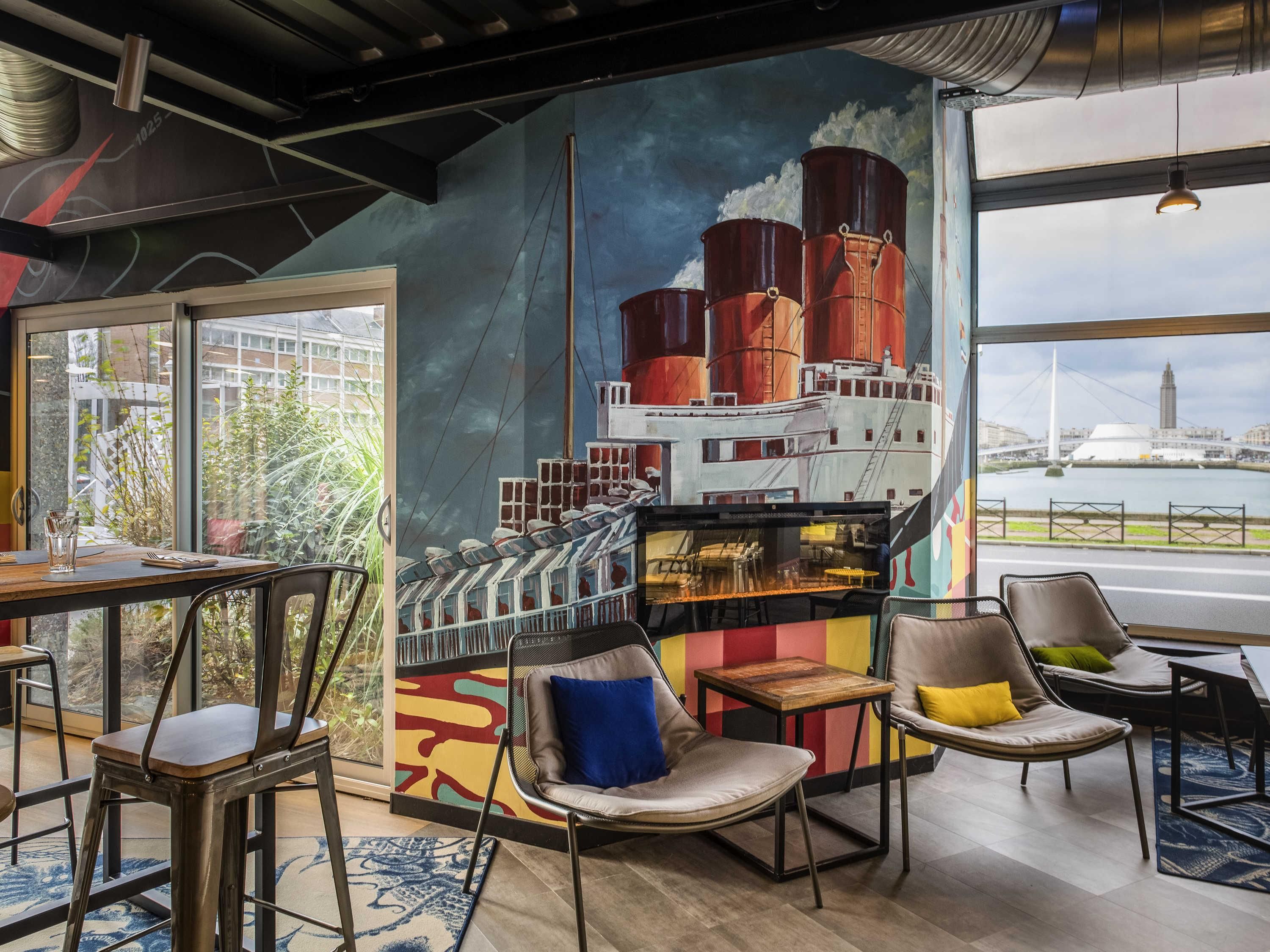 ميركيور لو هافر سنتر باسن دو كوميرس - لو هافر - مطعم