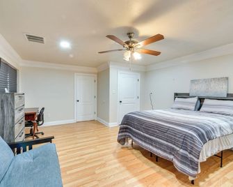 Group-Friendly Louisana Hideaway Hunt An - Iowa - Bedroom