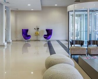 Millenium - Conakry - Lobby