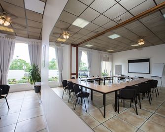 Sure Hotel by Best Western Angouleme - Angoulême - Meeting room