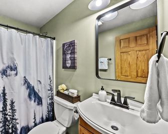 Bryson City Cabin, Game Loft, Hot Tub, Fire Pit - Bryson City