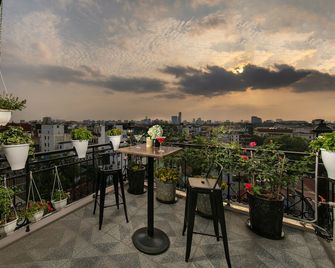 Carillon Boutique Hotel - Hanoi - Balcony